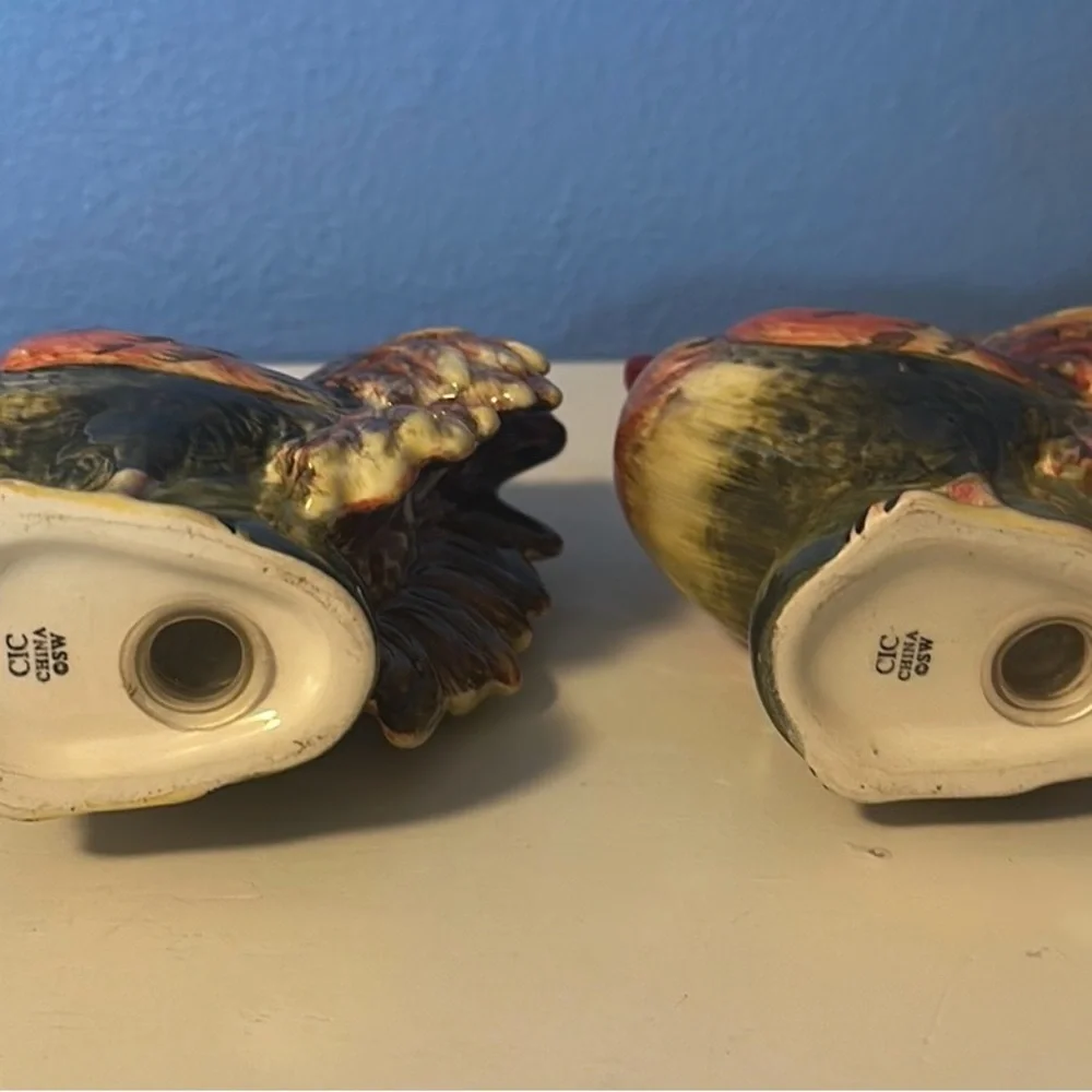 CIC Rooster Salt and pepper shakers